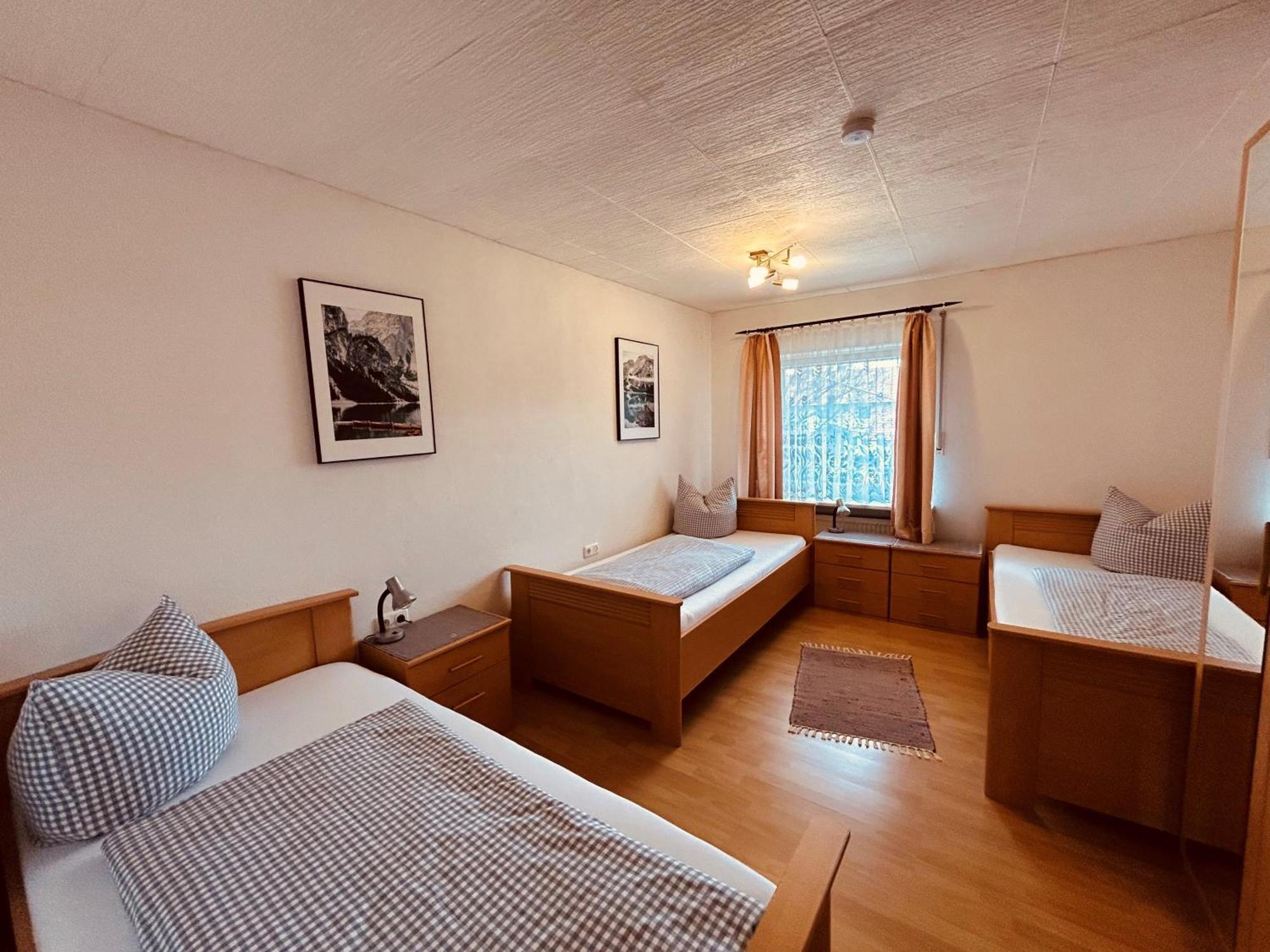 Pension Zum Krug, Messe Muenchen Hergolding 객실 사진